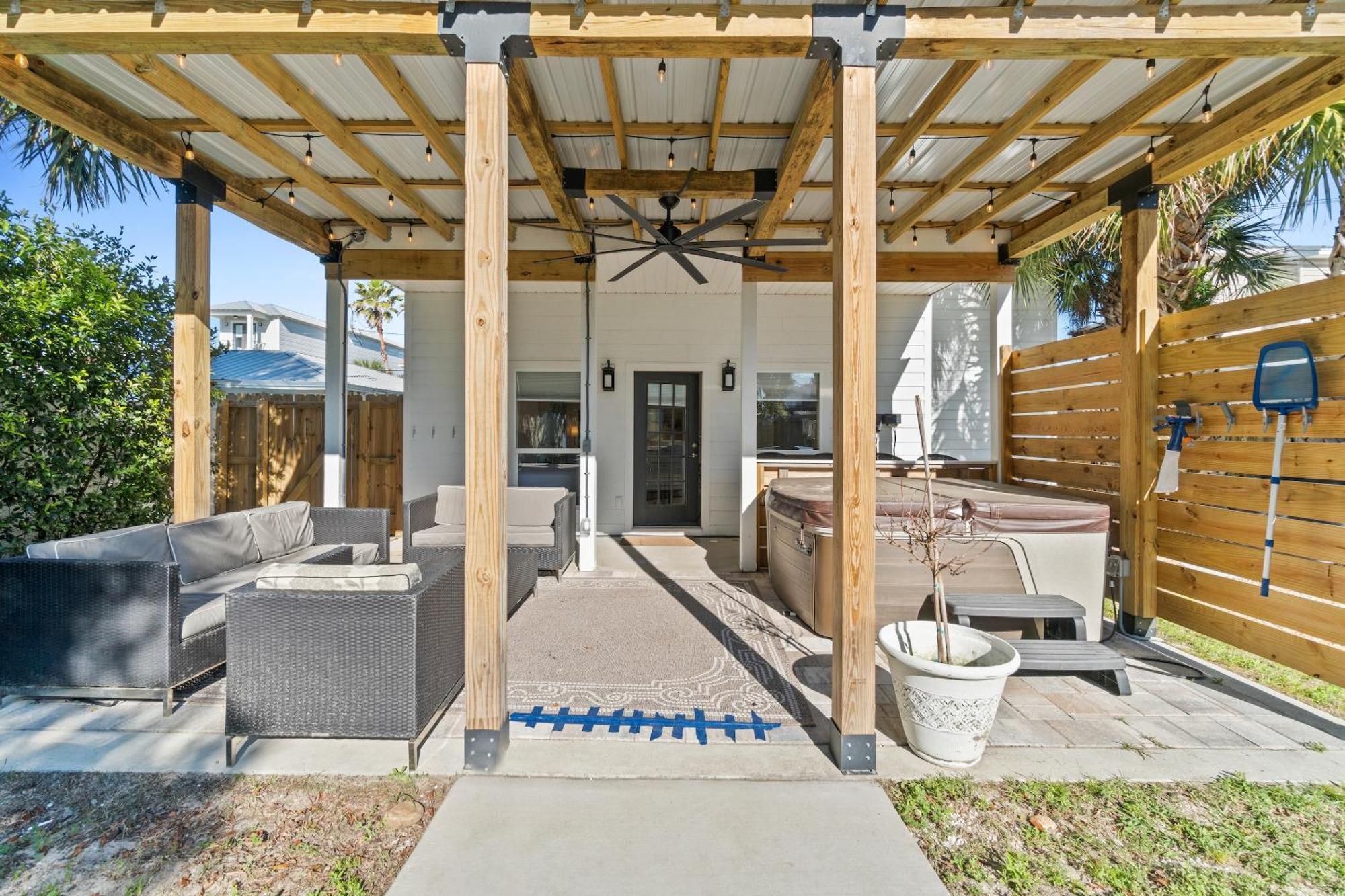 Holiday home House - The Sandcastle By Panhandle Getaways *